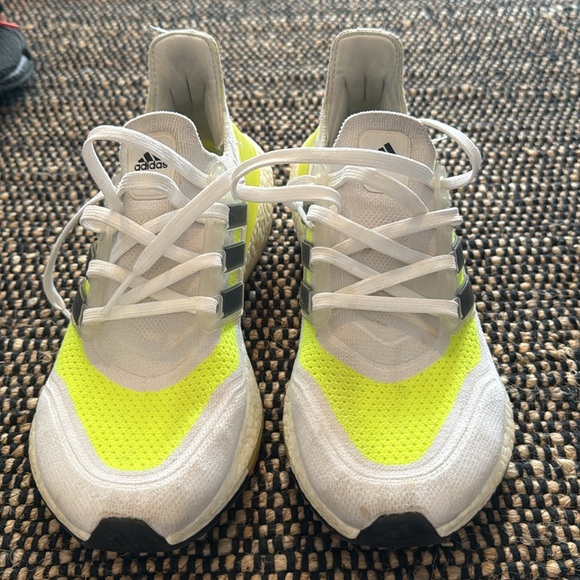 Adidas Ultra boost Primeblue - Picture 2 of 5